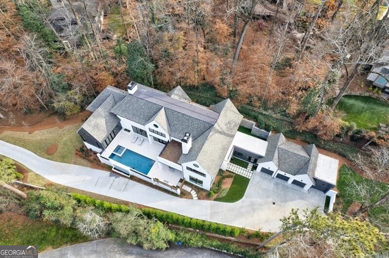 3910 Powers Ferry Road Nw Property Photo 1