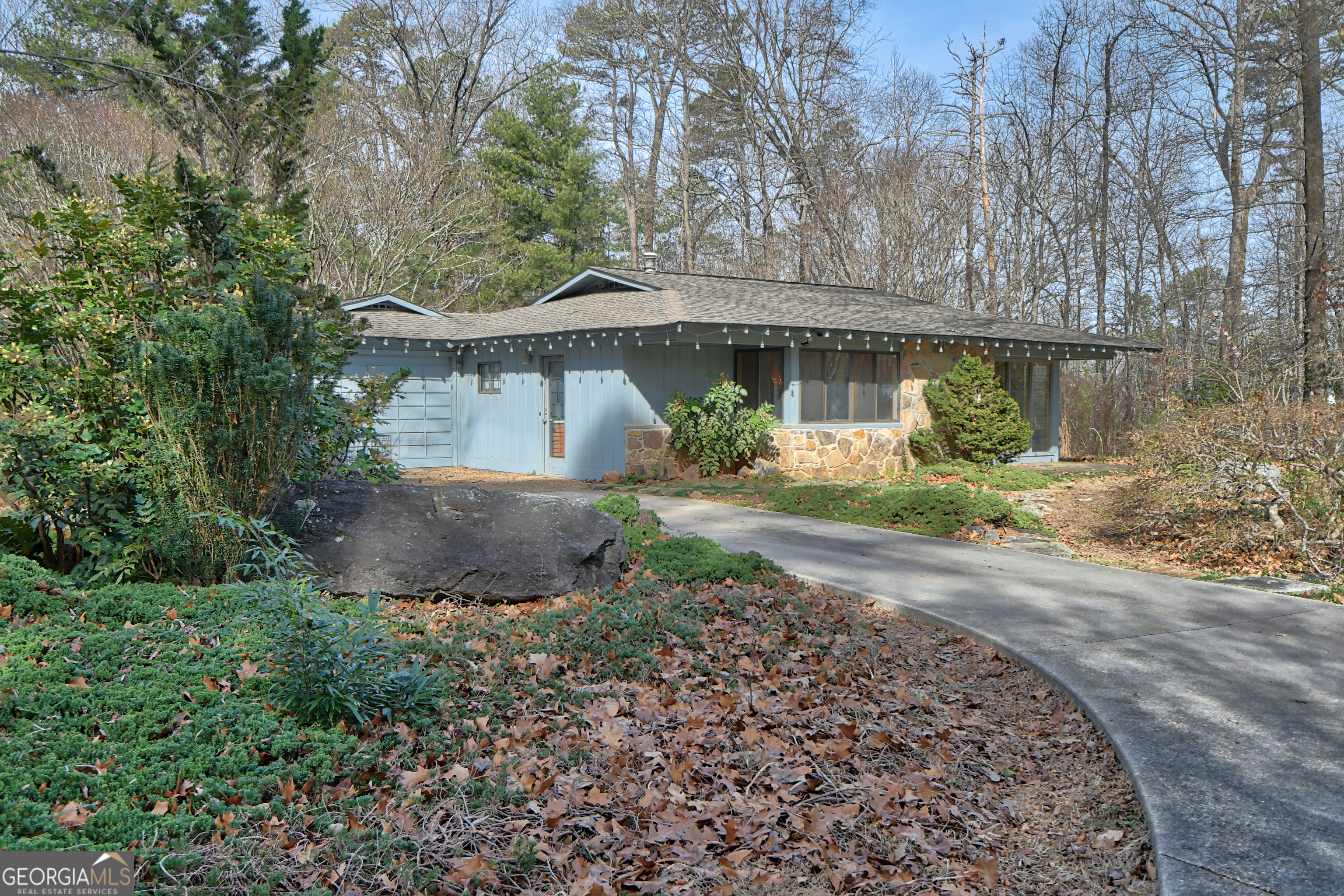 705 Chase Road Property Photo 1