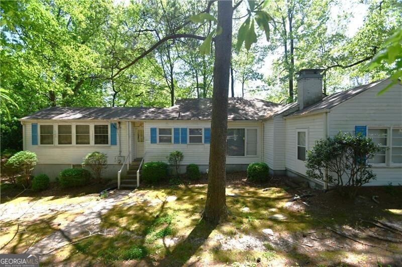 3565 Roxboro Road Ne Property Photo 1