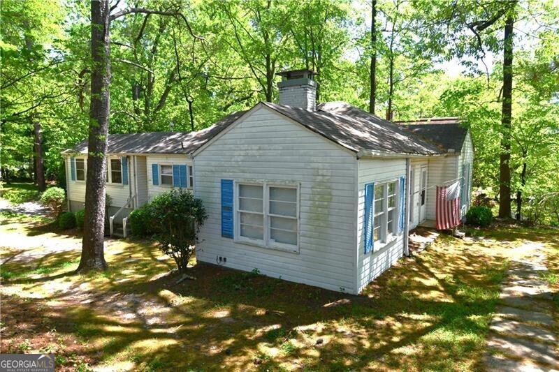 3565 Roxboro Road Ne Property Photo 5