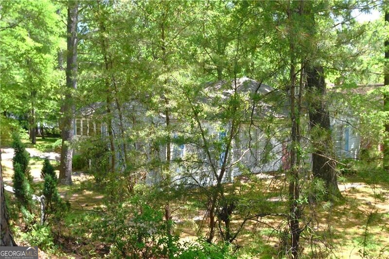 3565 Roxboro Road Ne Property Photo 8