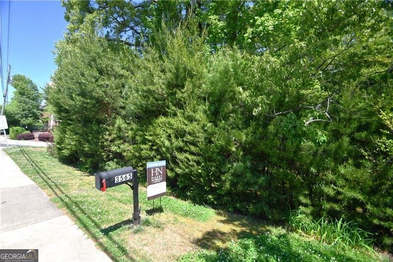 3565 Roxboro Road Ne Property Photo 12
