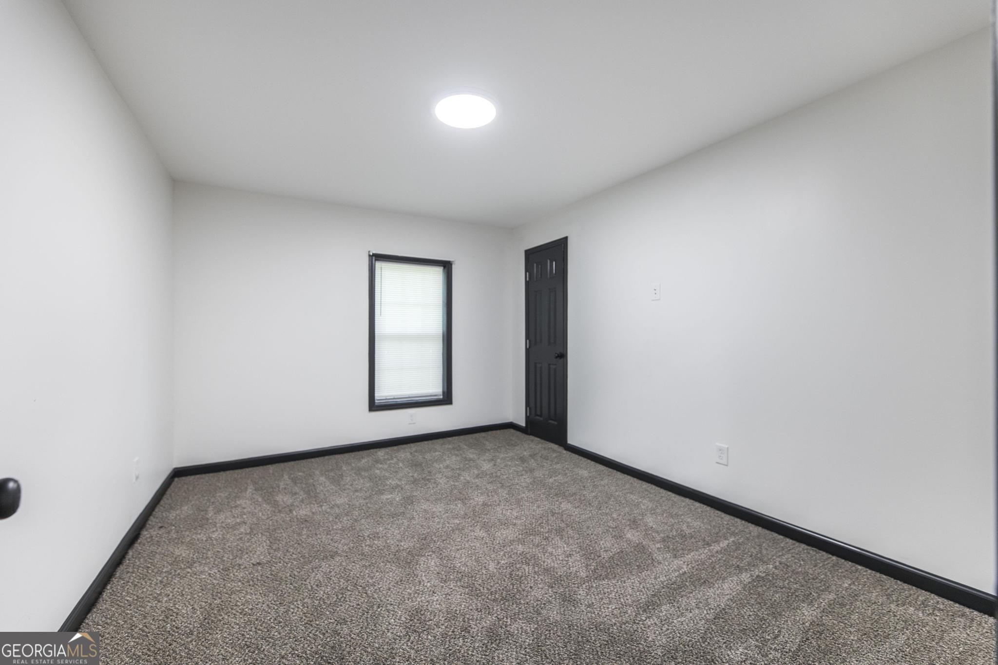 404 Benjamin Street Property Photo 16