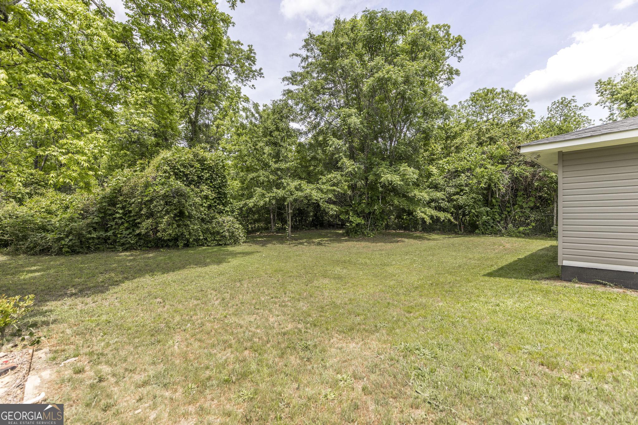 404 Benjamin Street Property Photo 24