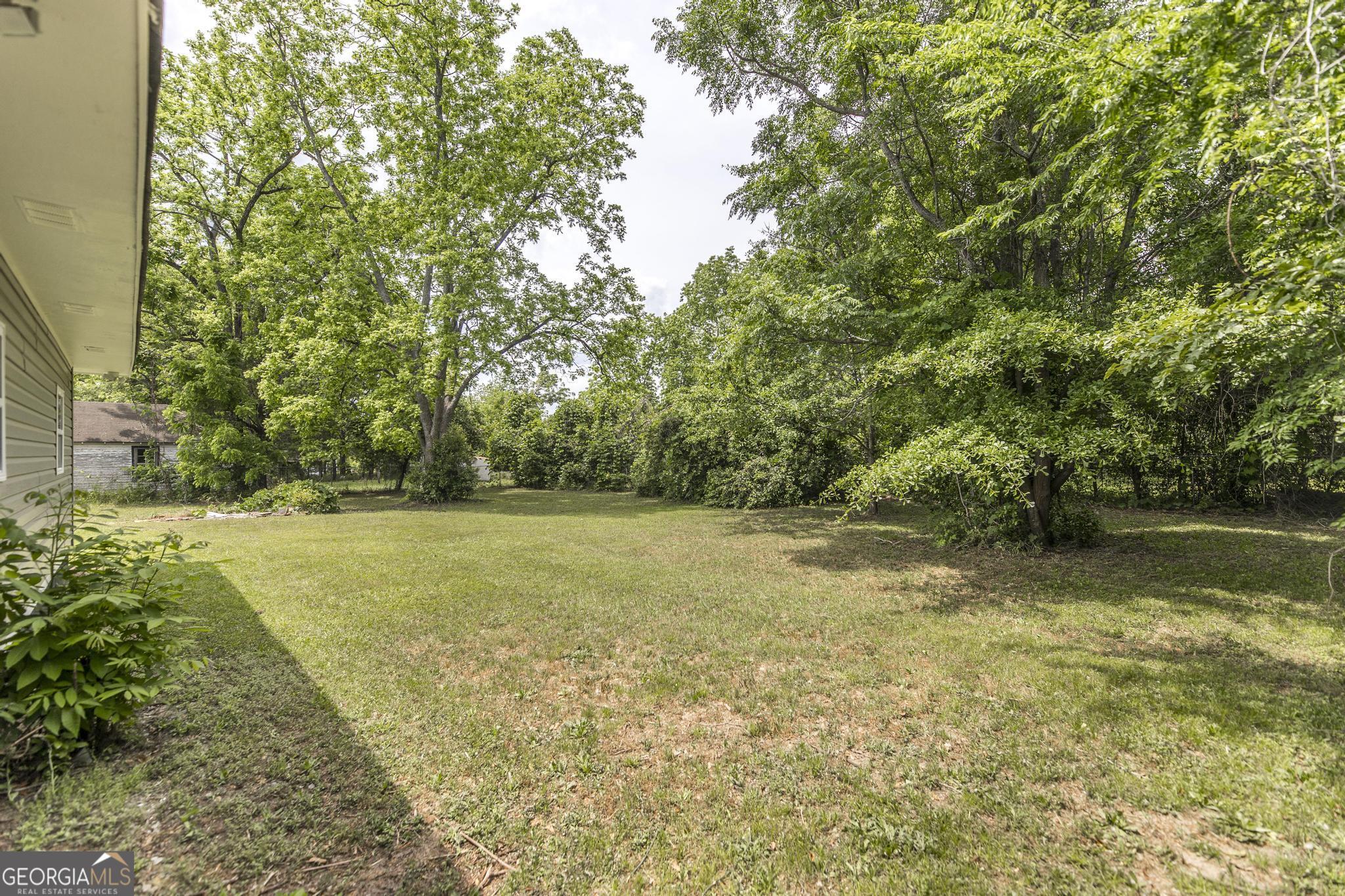 404 Benjamin Street Property Photo 27
