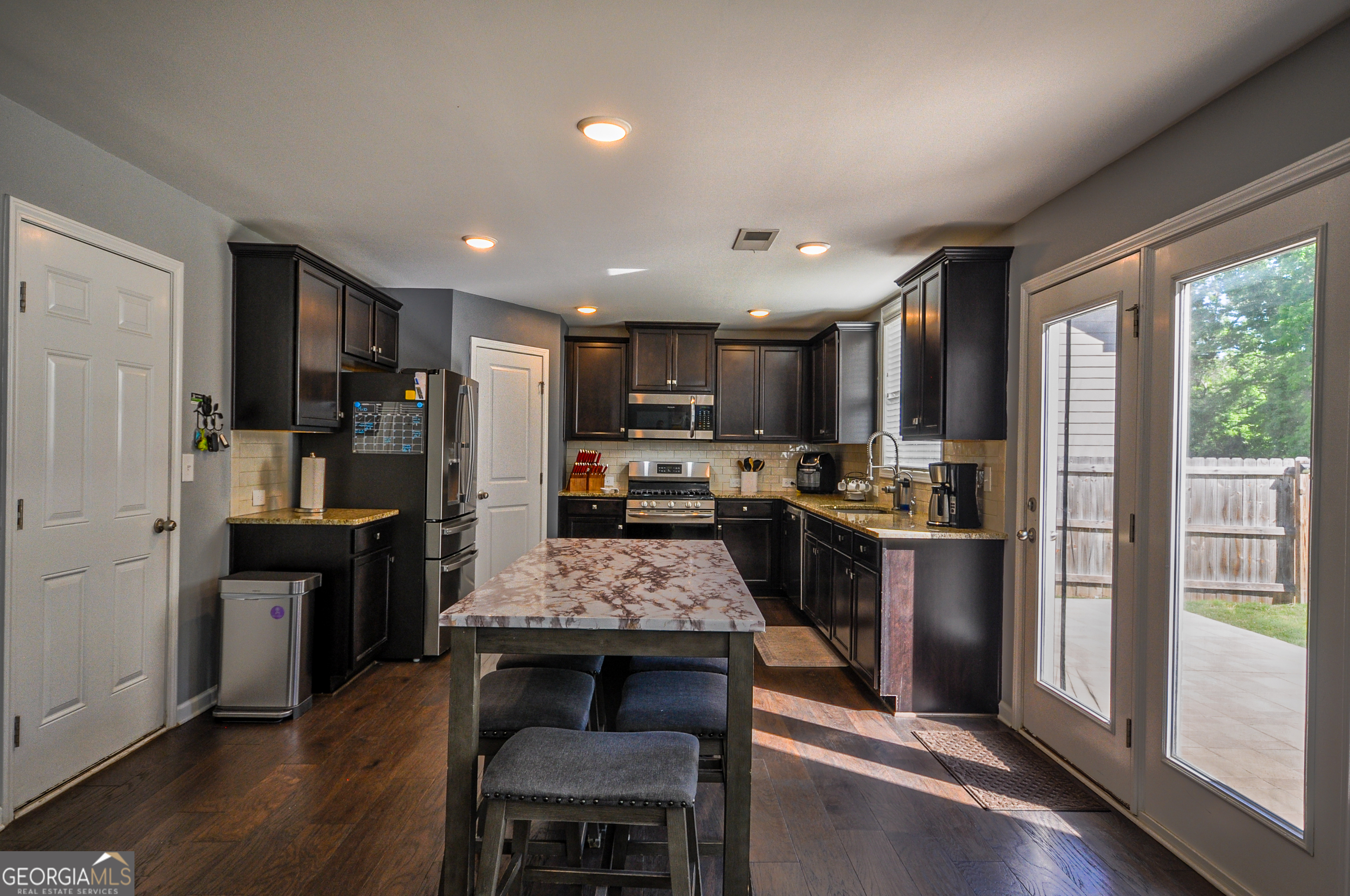 3117 Cove View Court Property Photo 12