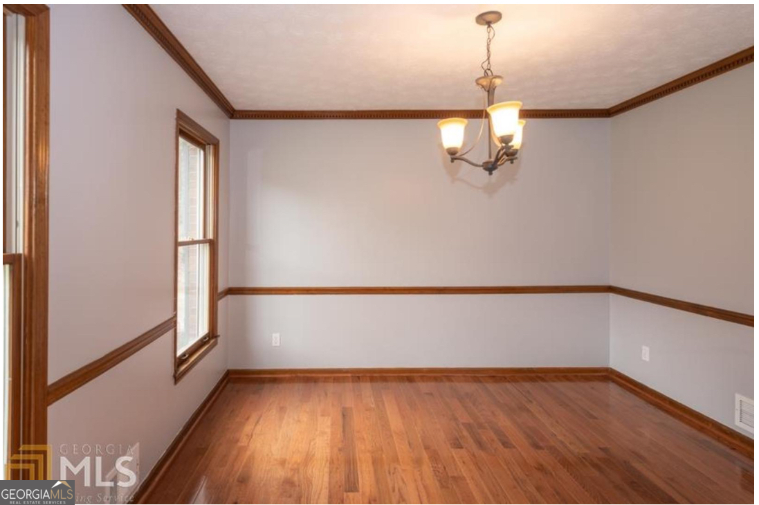 3707 Sugar Creek Lane Se Property Photo 2