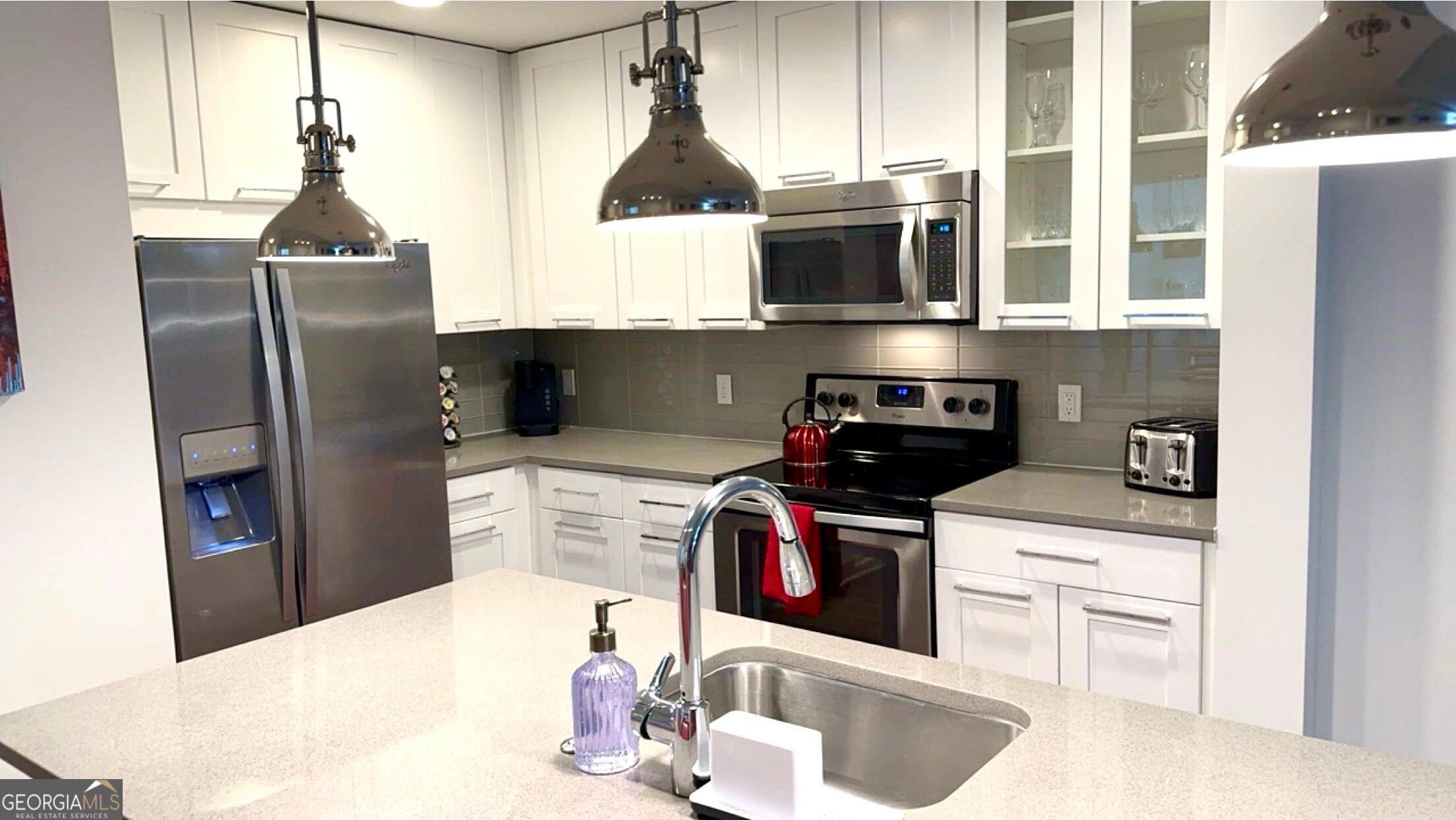 3382 Ne Peachtree Road # S12 Property Photo 10