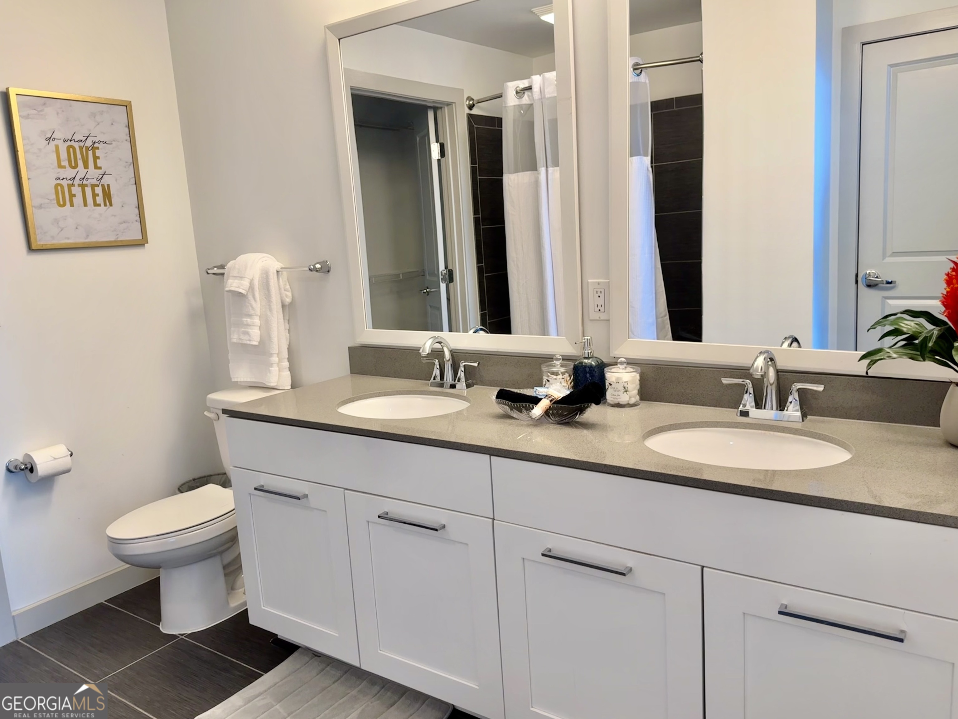 3382 Ne Peachtree Road # S12 Property Photo 26