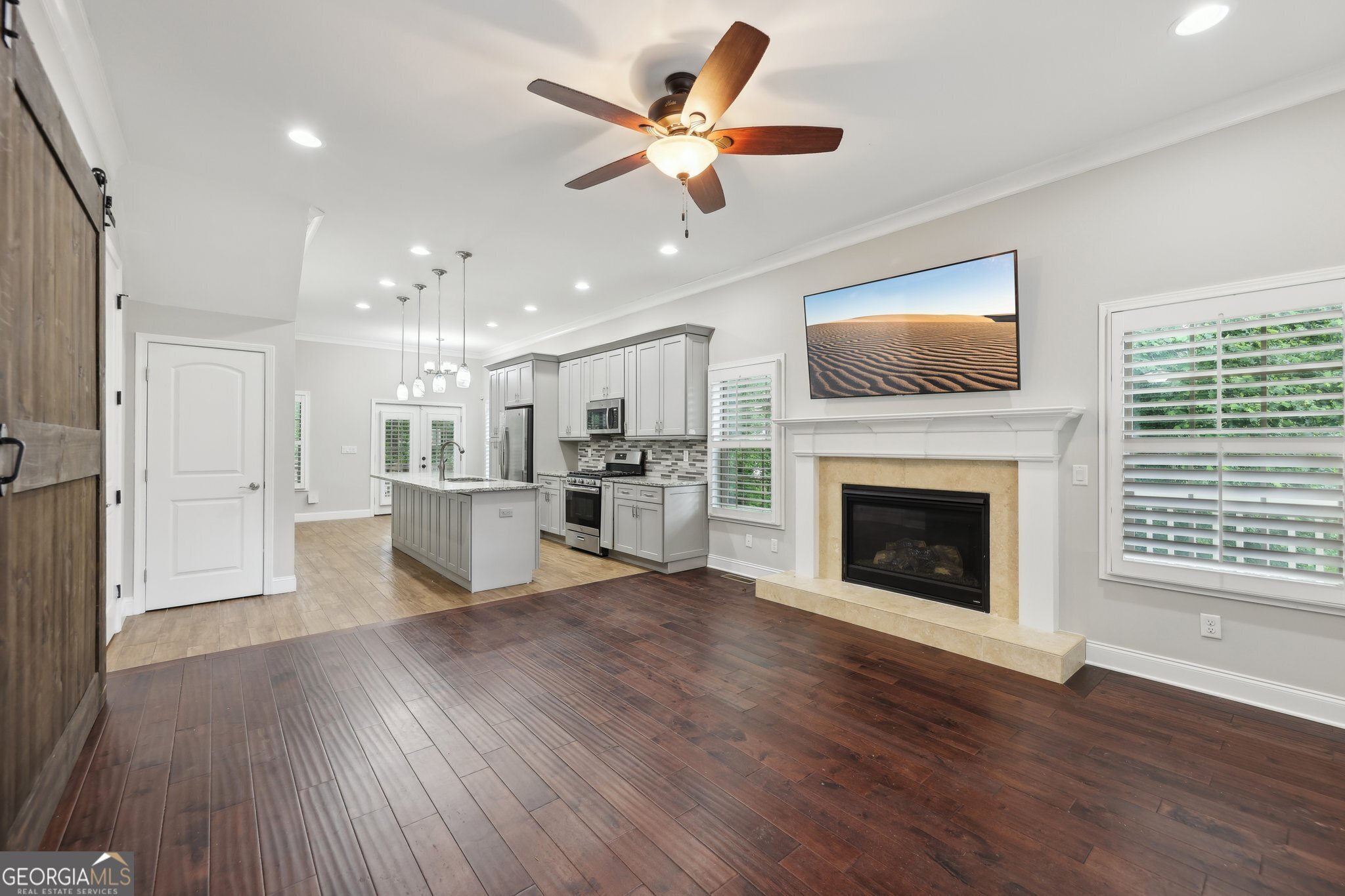 3483 Conley Street Property Photo 4
