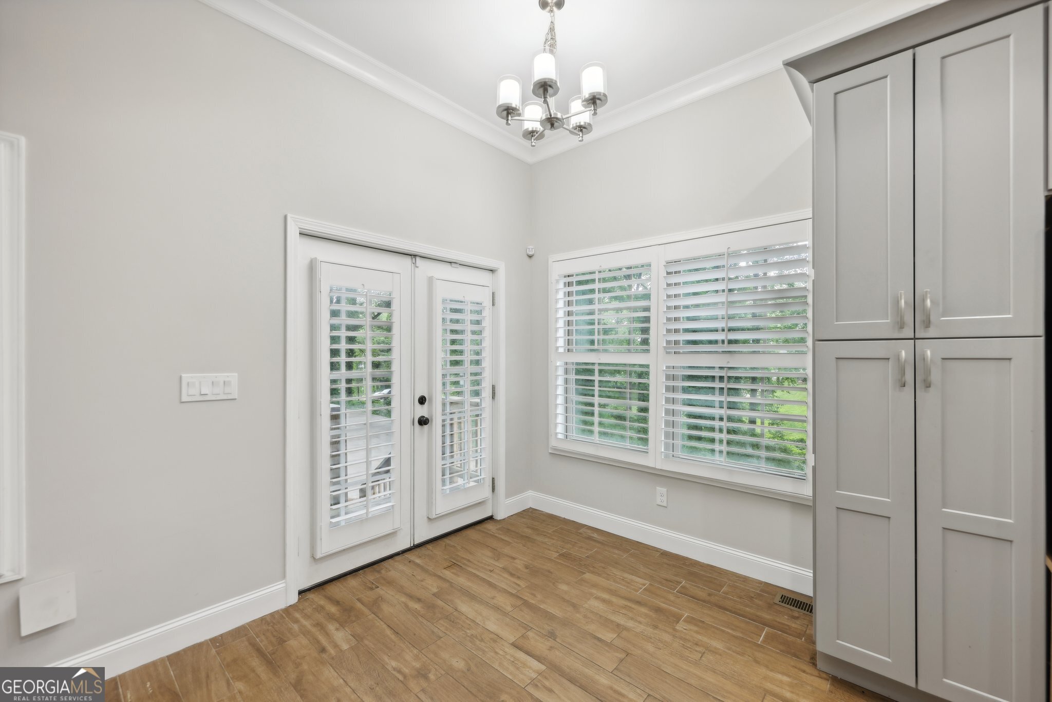 3483 Conley Street Property Photo 10