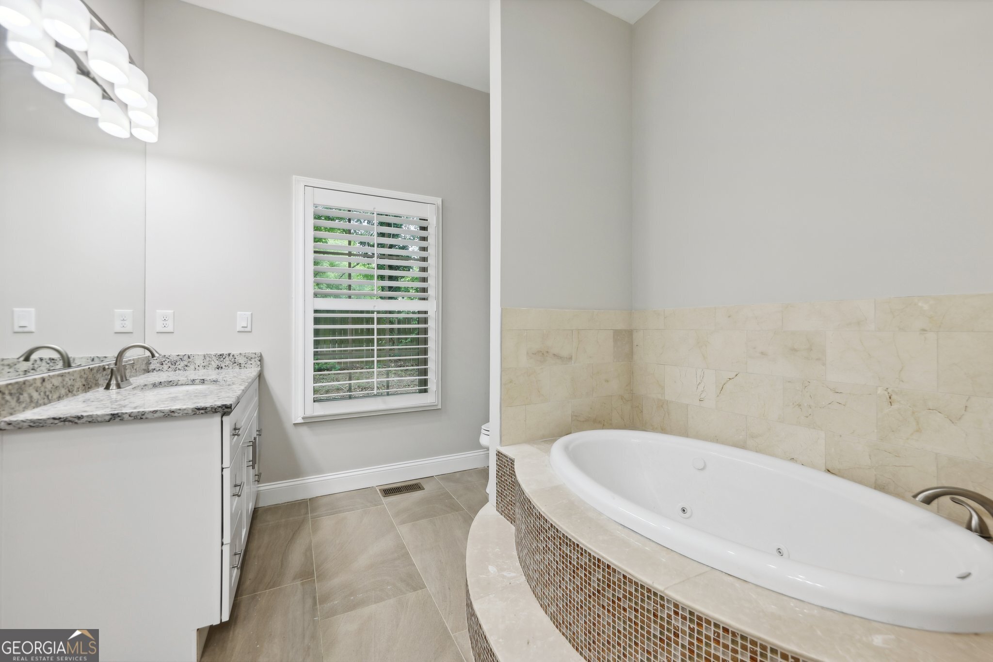3483 Conley Street Property Photo 17