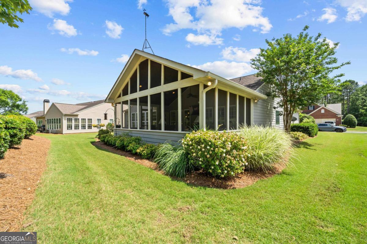 1151 Water Front Road Property Photo 8