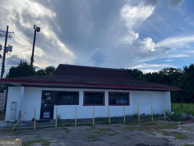 7395 Industrial Highway Property Photo 1