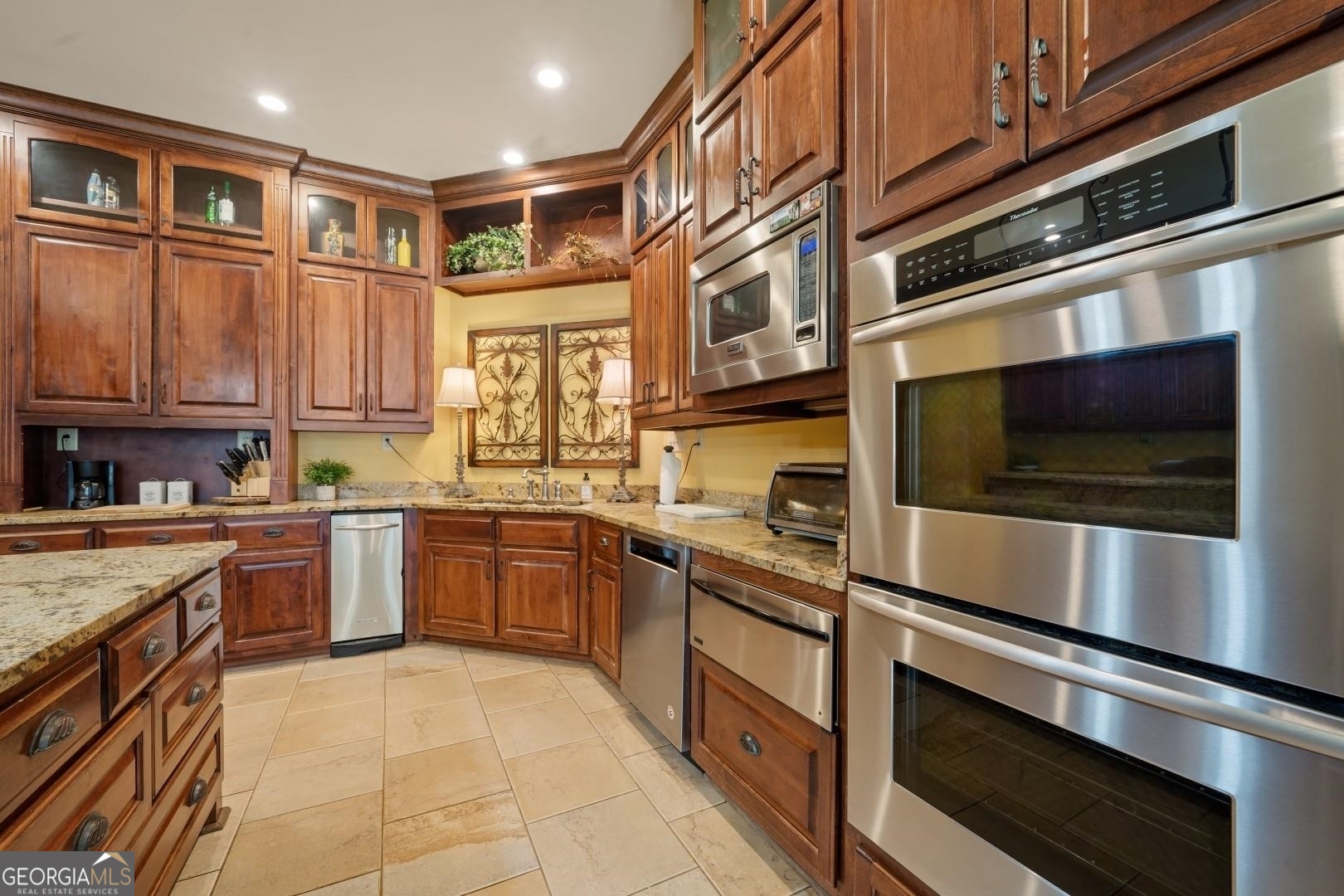 6020 Rivoli Drive Property Photo 23