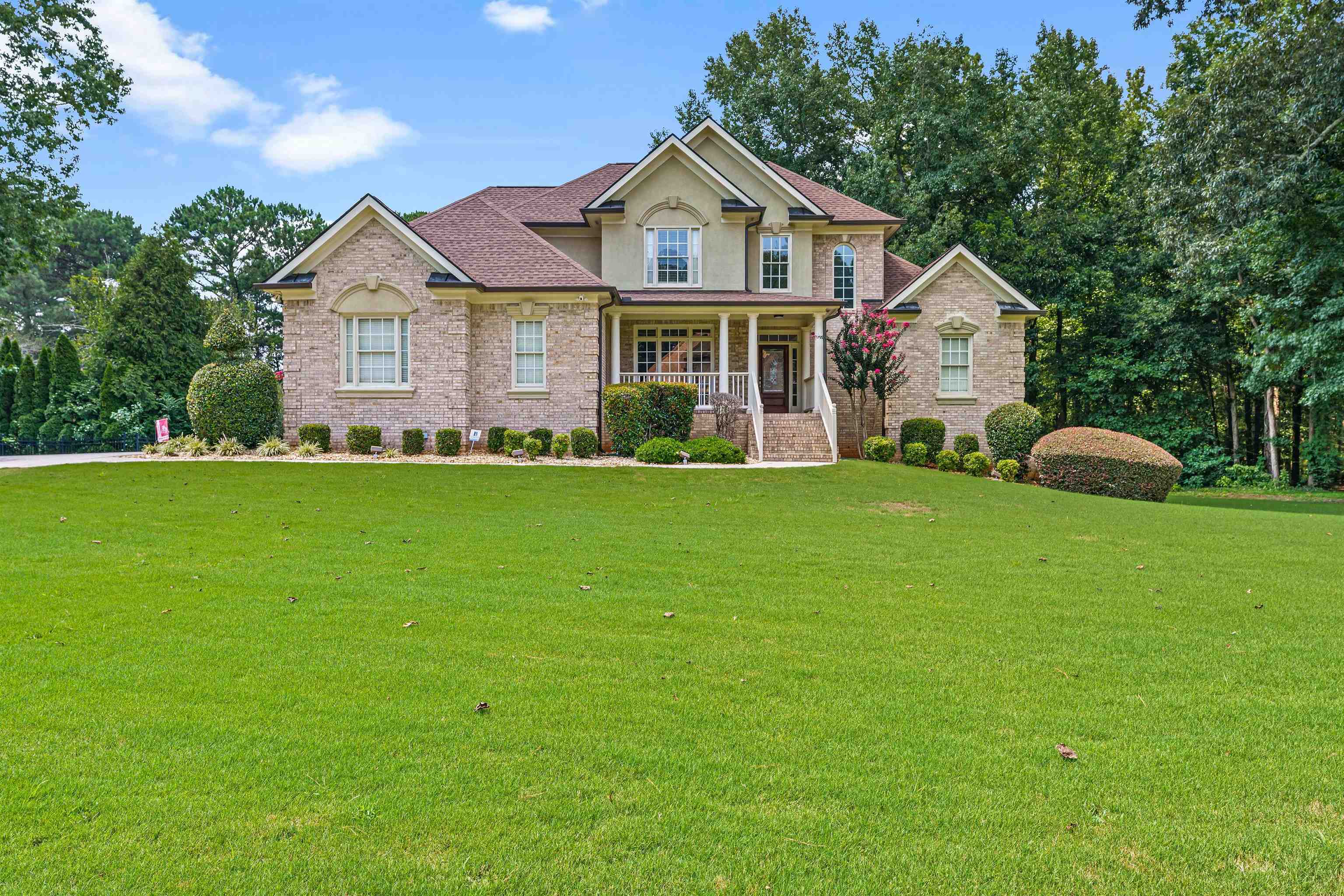 145 Fox Glove Drive Property Photo
