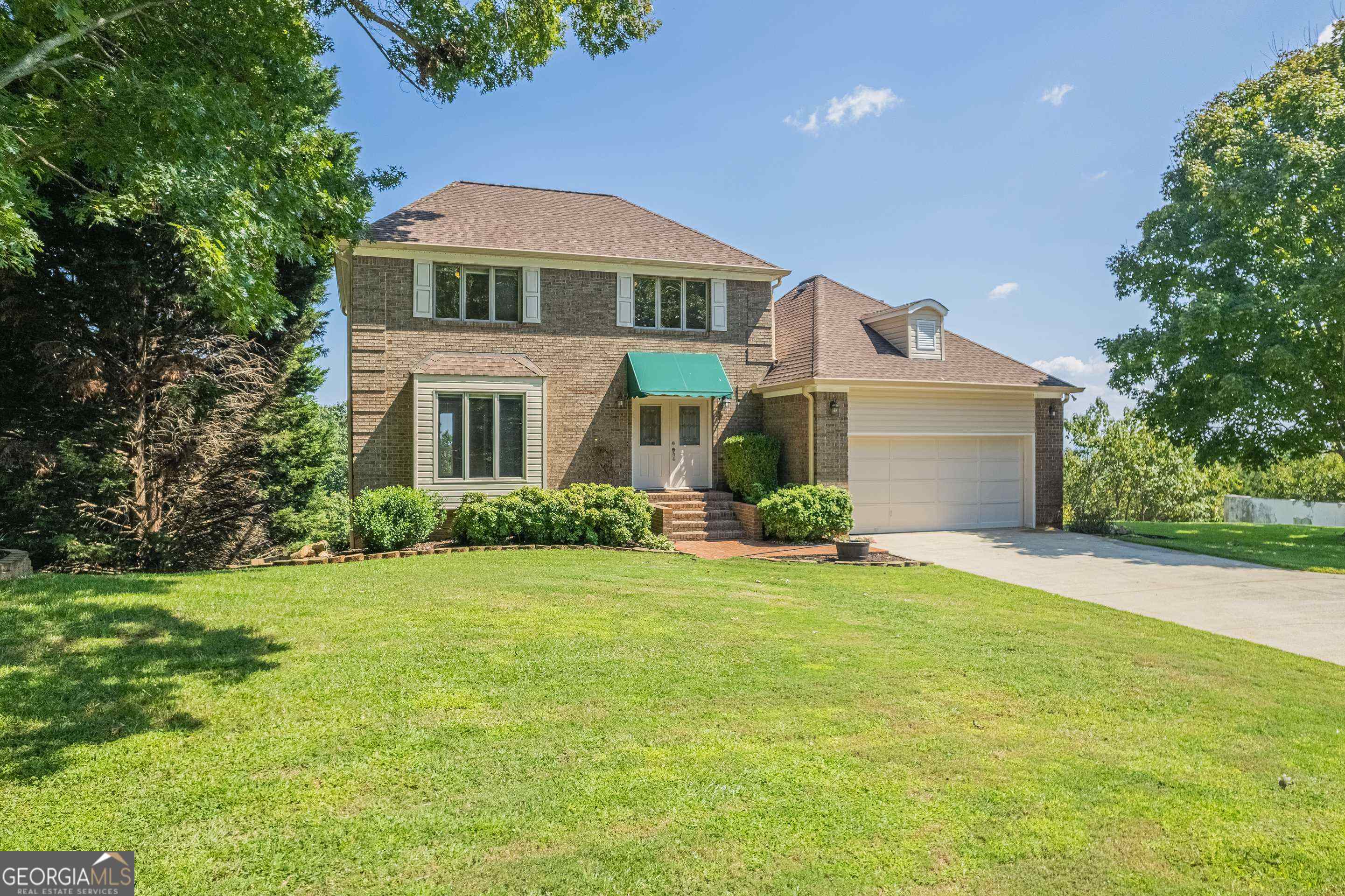 135 Bradley Drive Property Photo