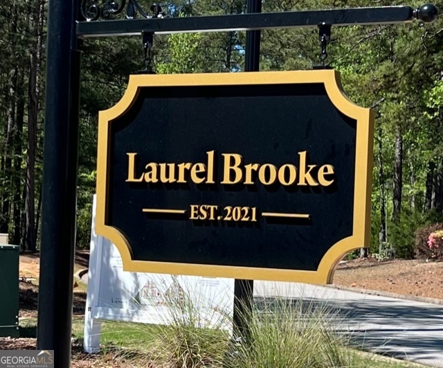915 Laurel Brooke Avenue Property Photo