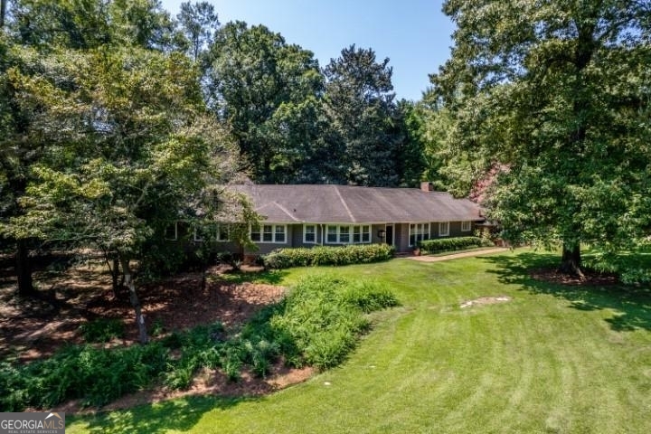 3010 Highpoint Drive Property Photo 1