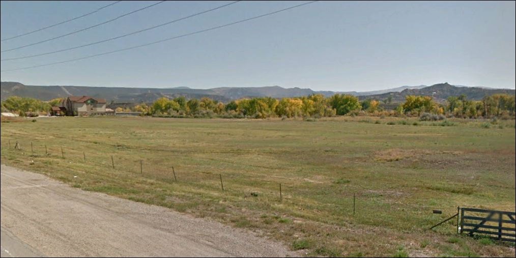 1421 River Frontage Road Property Photo 1