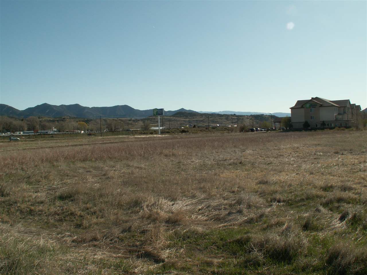 1421 River Frontage Road Property Photo 4