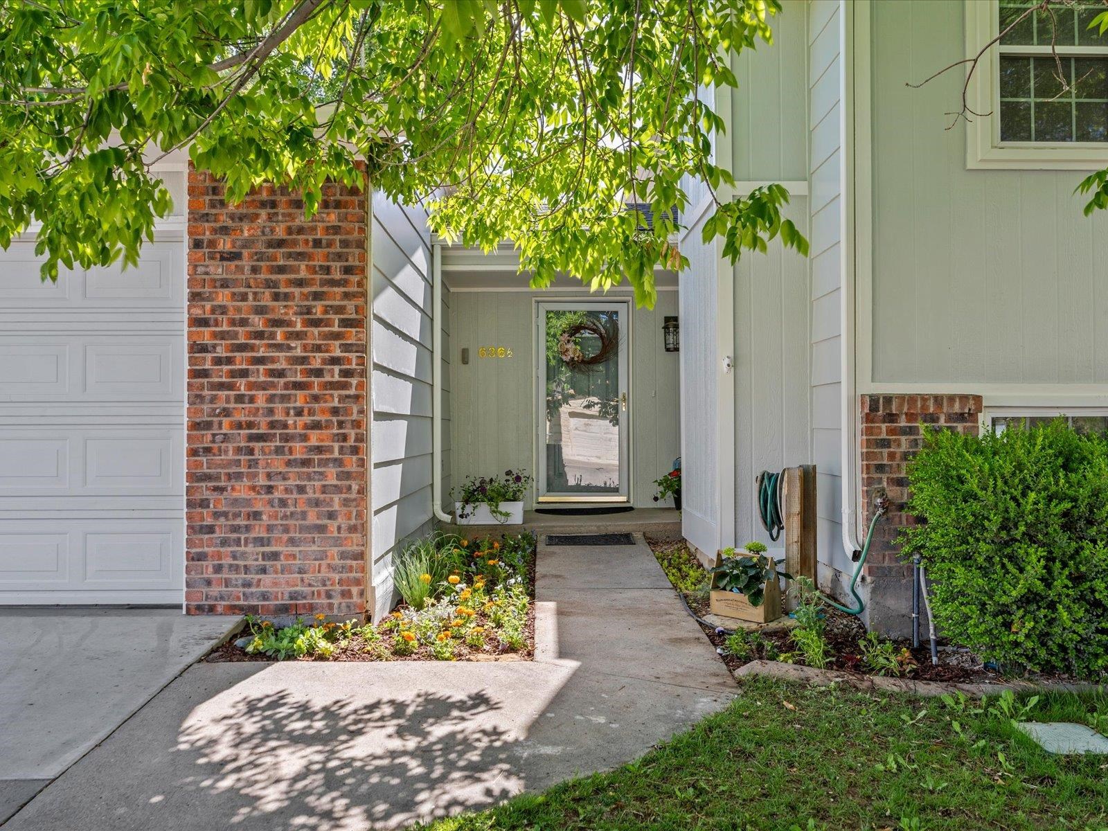 636 1/2 Karen Lee Drive Property Photo 1