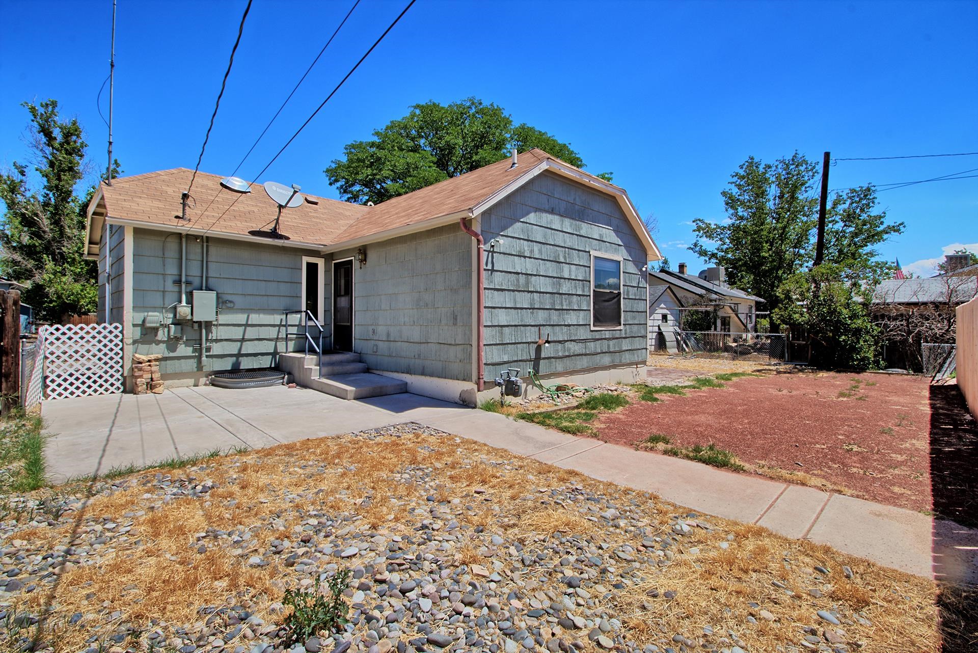 1445 Texas Avenue Property Photo 7