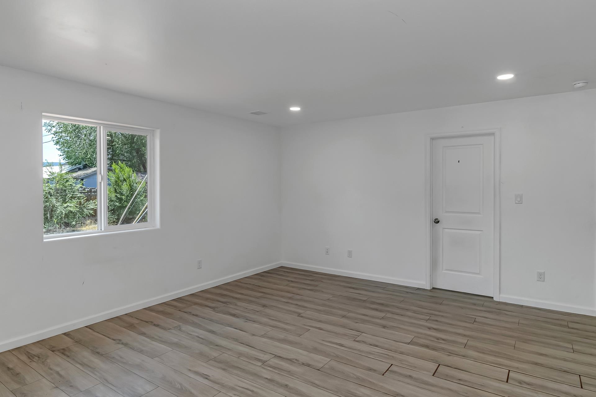 1445 Texas Avenue Property Photo 11