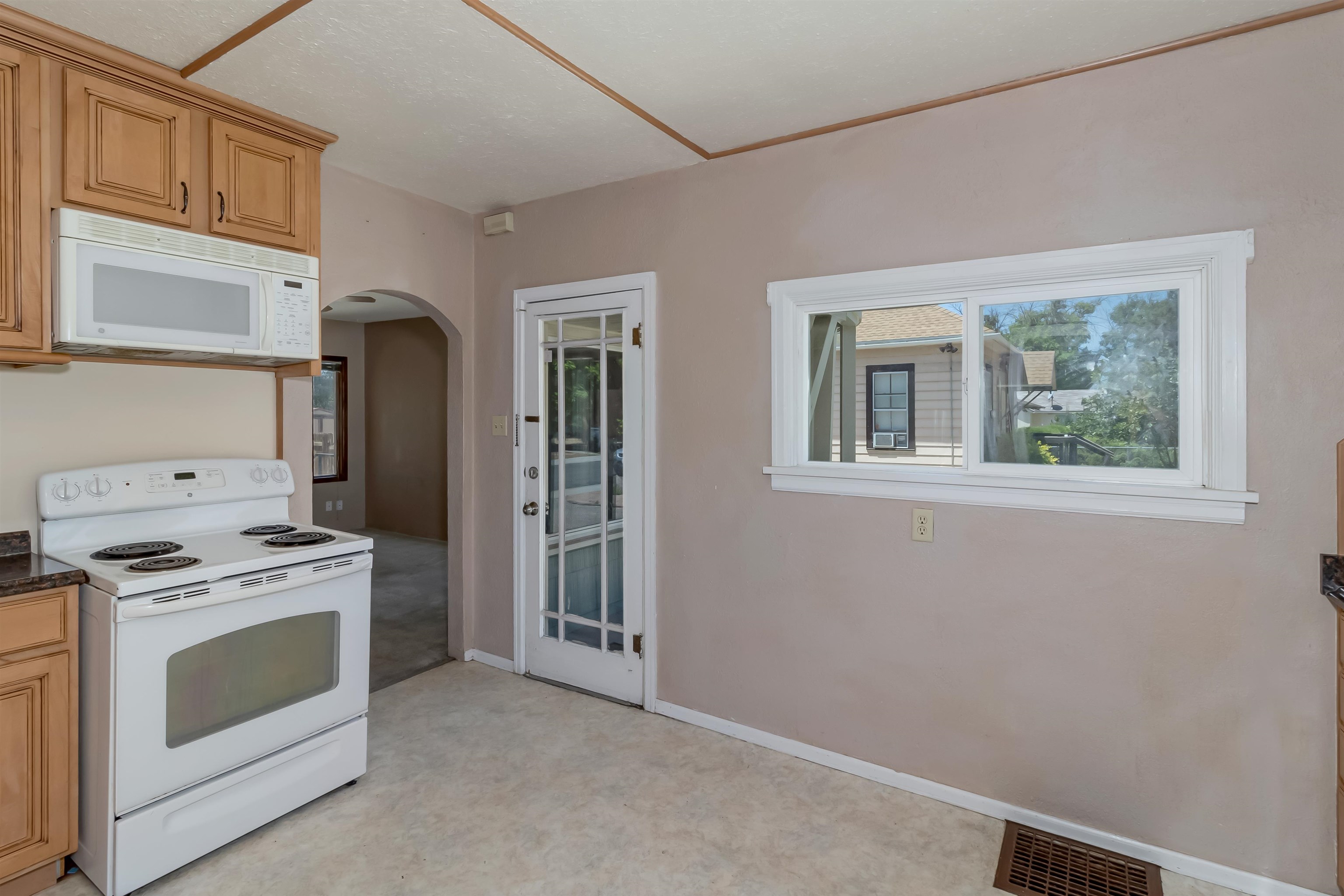 1445 Texas Avenue Property Photo 25