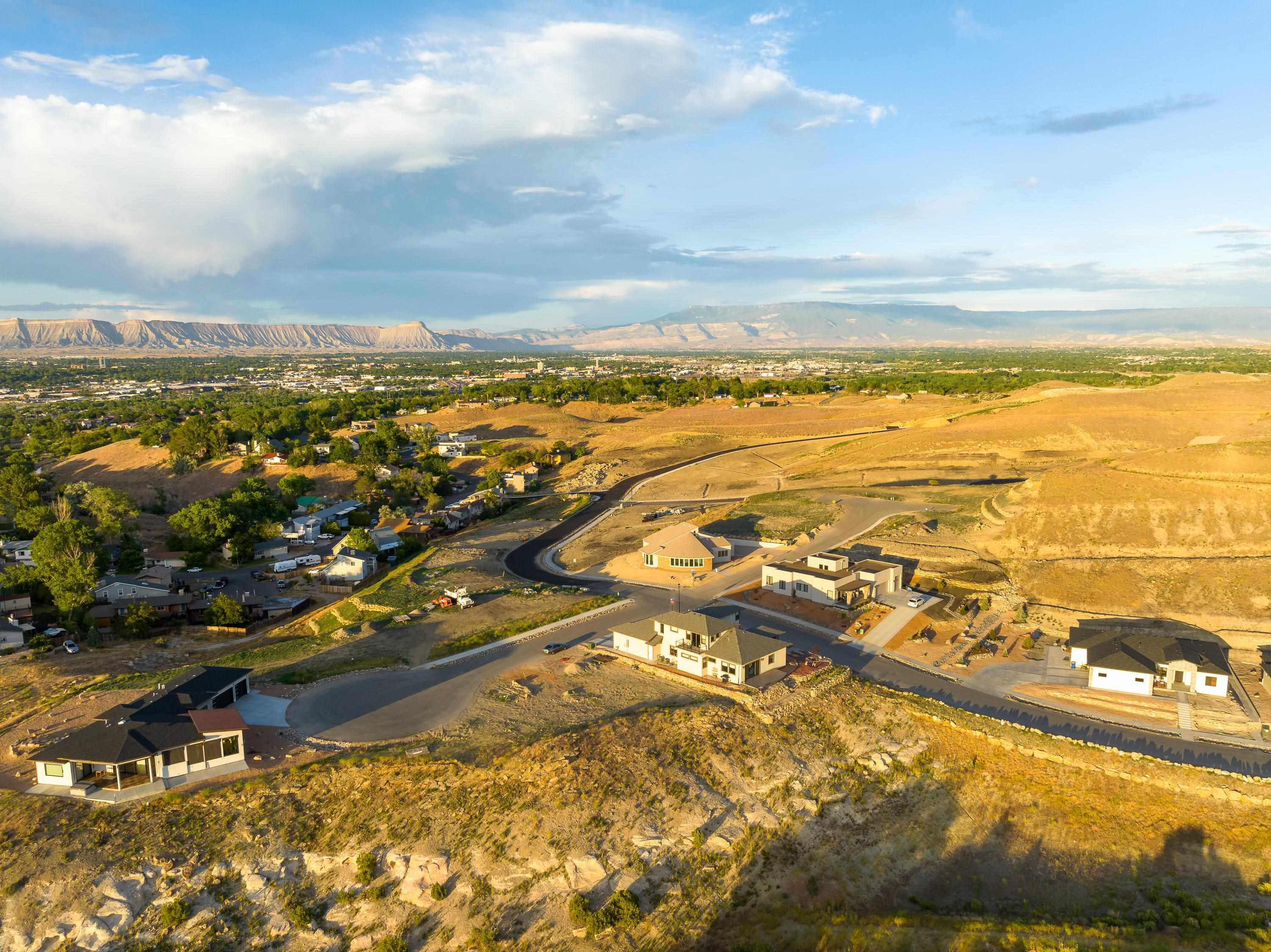 2407 Talus Court Property Photo 6