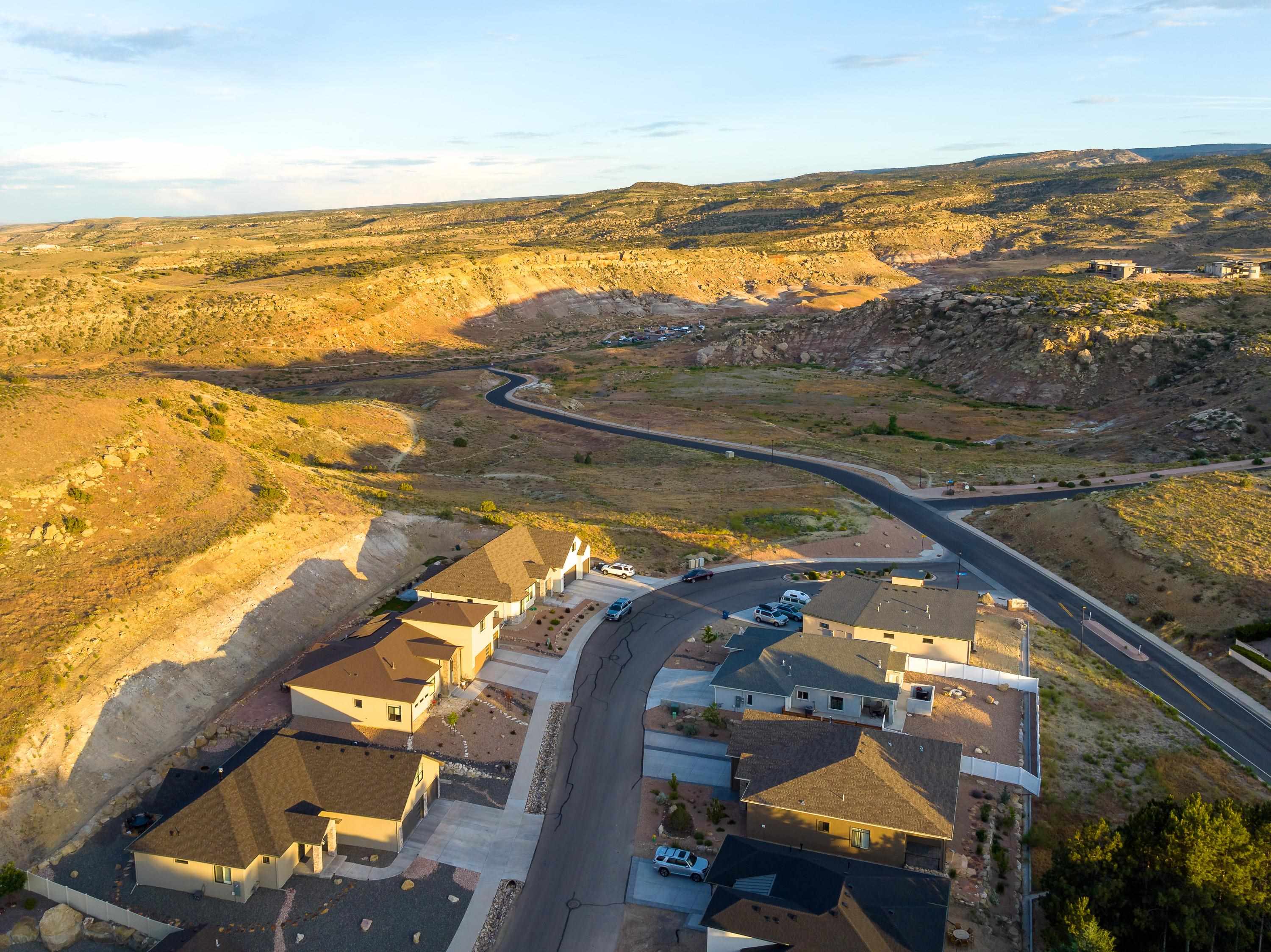 2407 Talus Court Property Photo 16