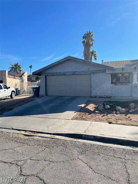 4555 East Viking Road Property Photo 1
