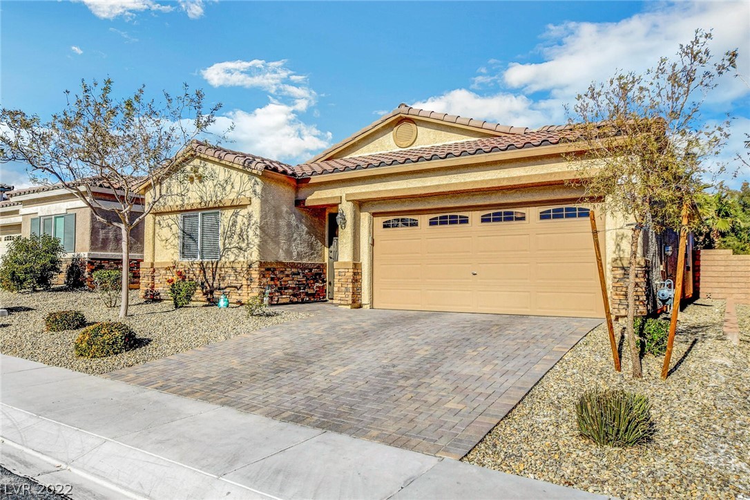 214 Ruby Slippers Avenue Property Photo 1