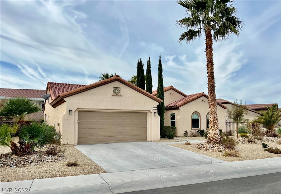 2221 Canyonville Drive Property Photo 1