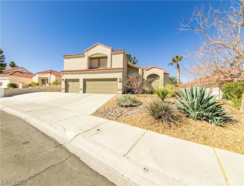 45 Reyburn Drive Property Photo 1