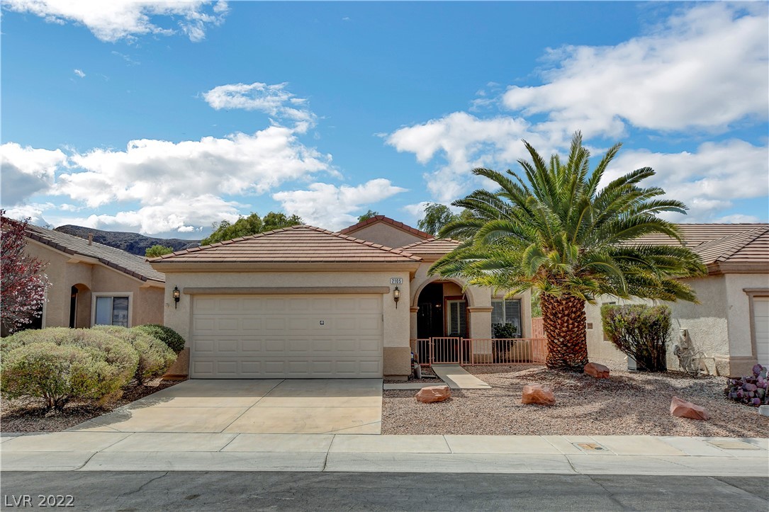 2105 Tiger Links Drive Property Photo 1