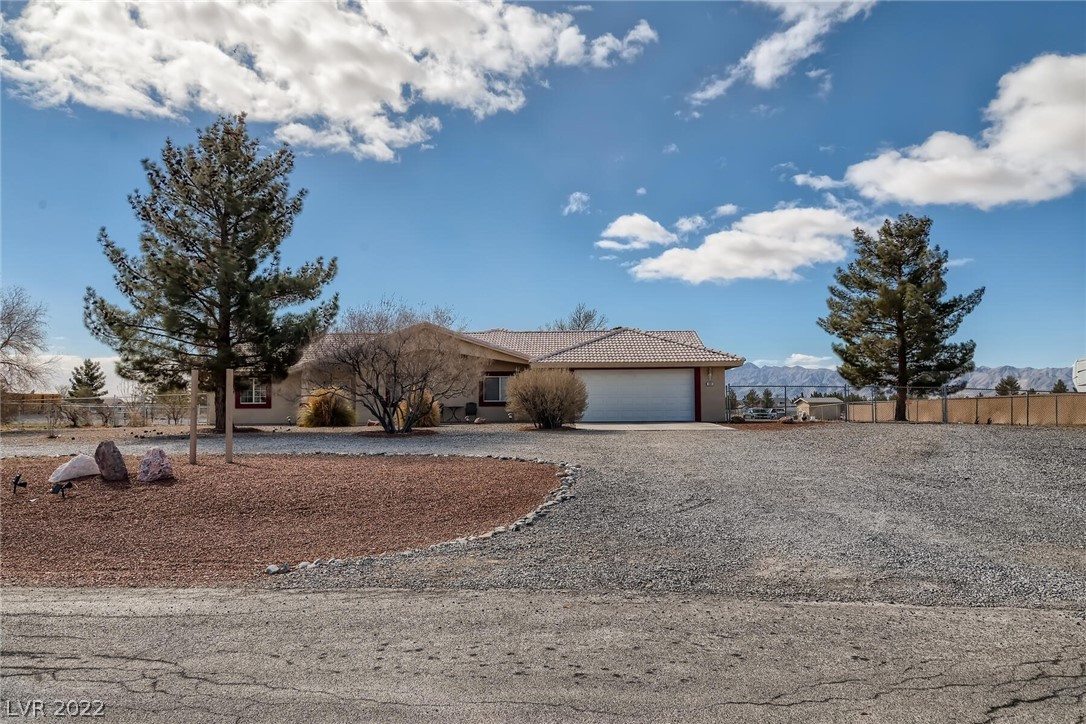 1091 China Street Property Photo 1