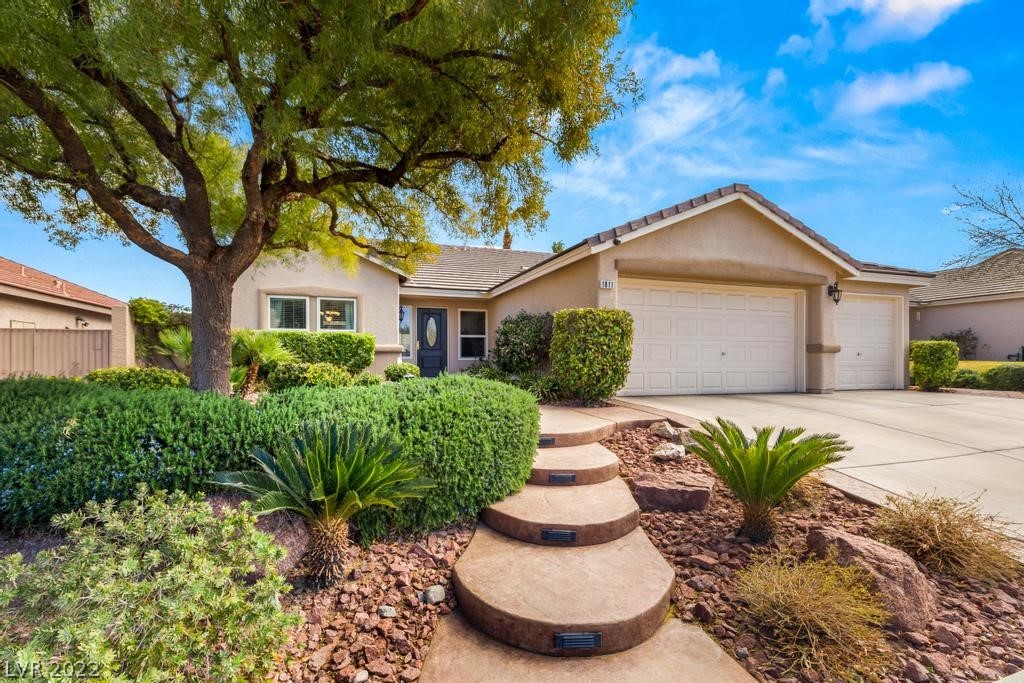 1811 Puerto Way Property Photo 1