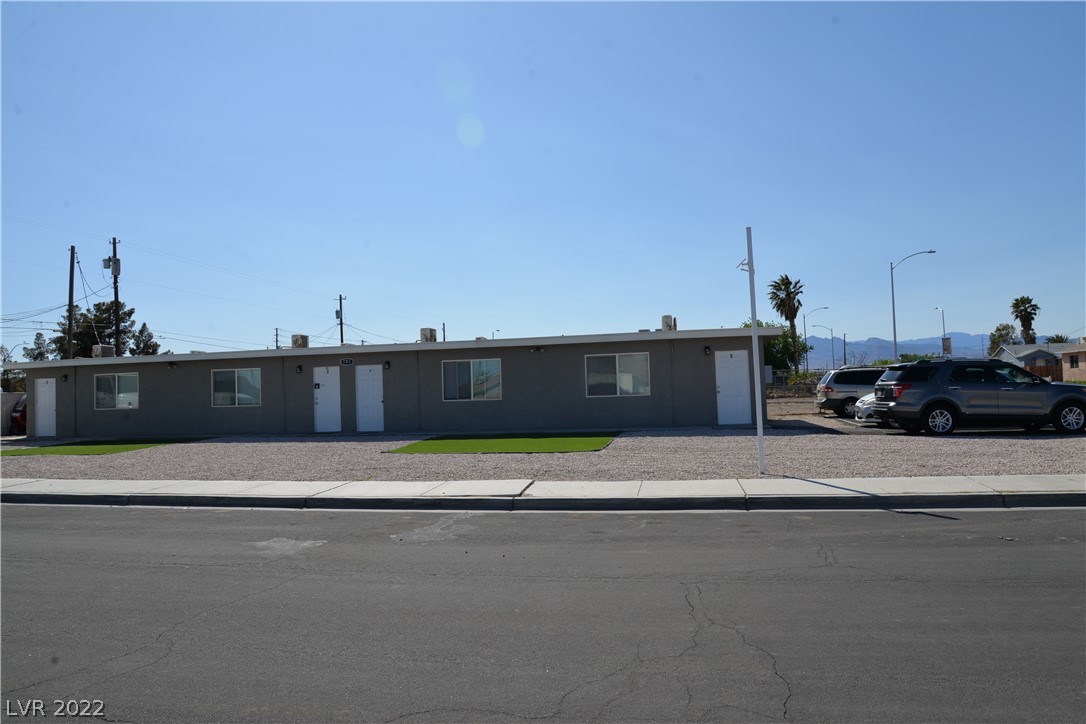 701 West Adams Avenue Property Photo 1