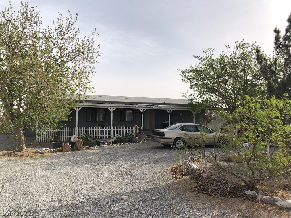 641 West Elderberry Street Property Photo 1