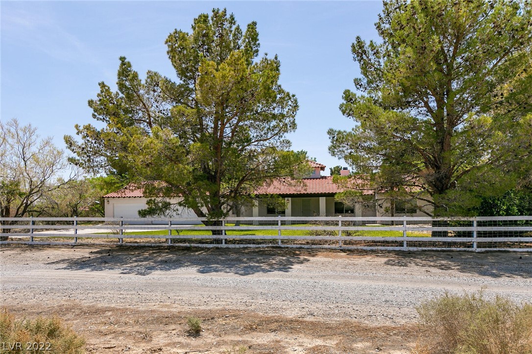 2091 West Sloan Street Property Photo 1