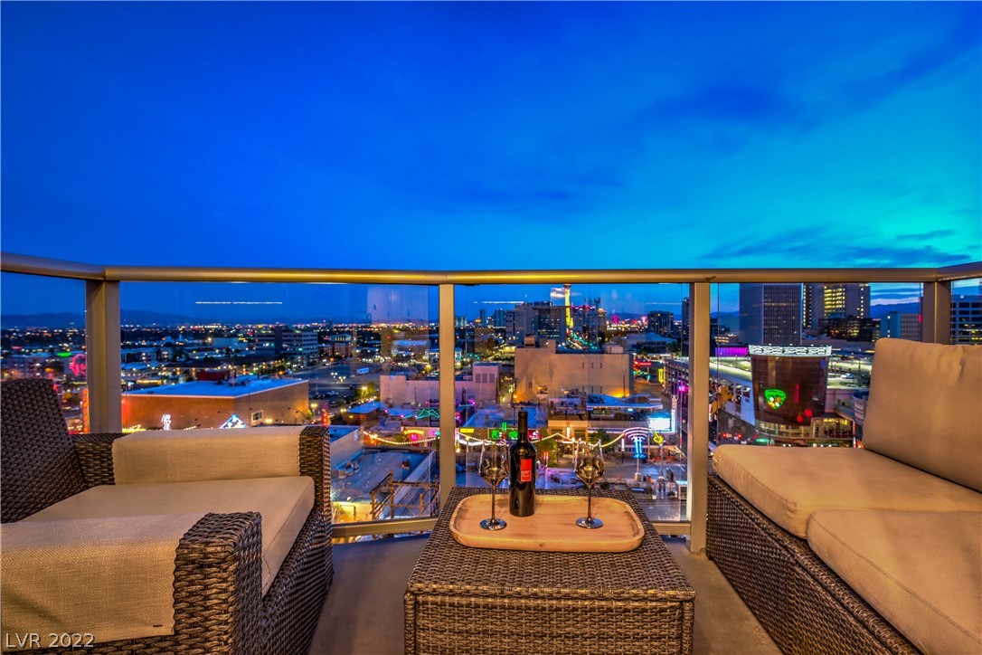 150 Las Vegas Boulevard 1109 Property Photo 1