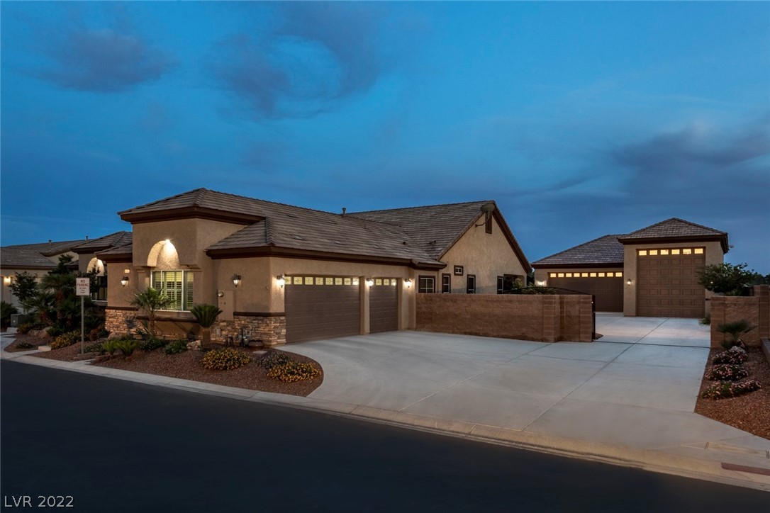 6731 Royal Stallion Court Property Photo 1