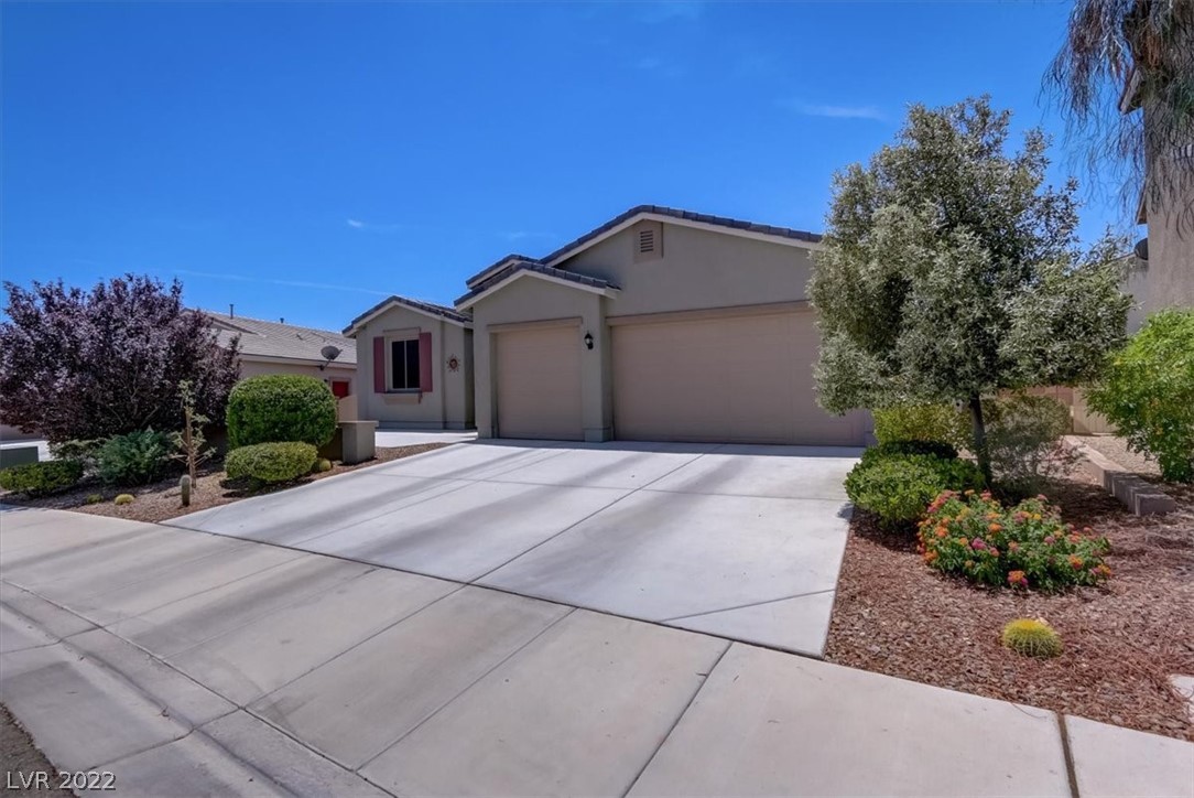 1649 Sedona Cliffs Avenue Property Photo 1