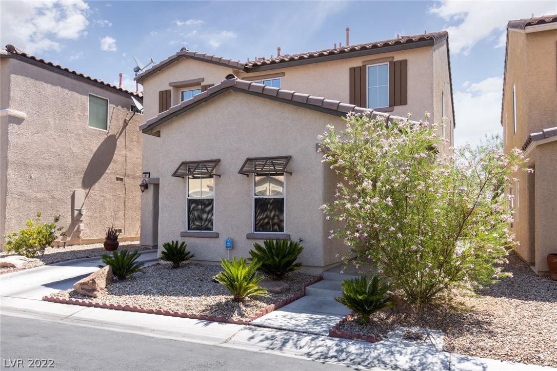 5692 Woods Crossing Street Property Photo 1