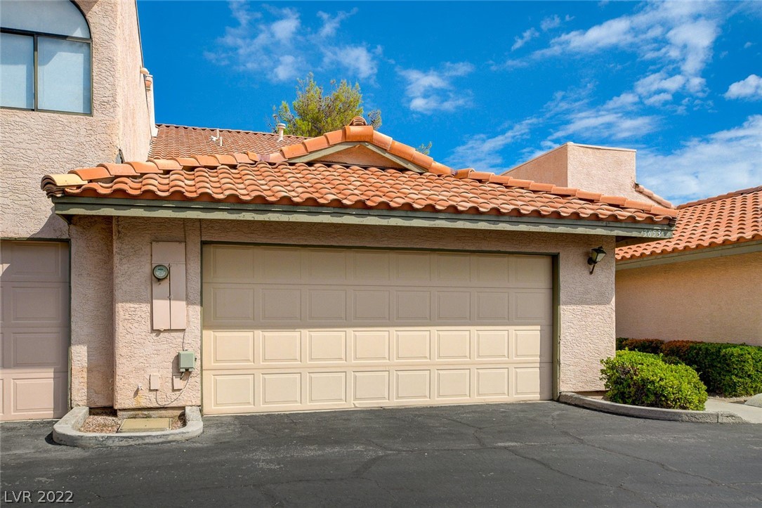 3653 Largo Verde Way Property Photo 1