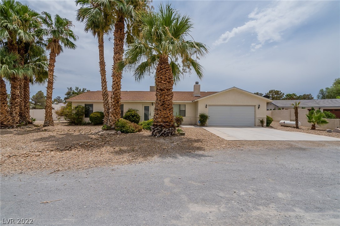 7660 Cowboy Trail Property Photo 1