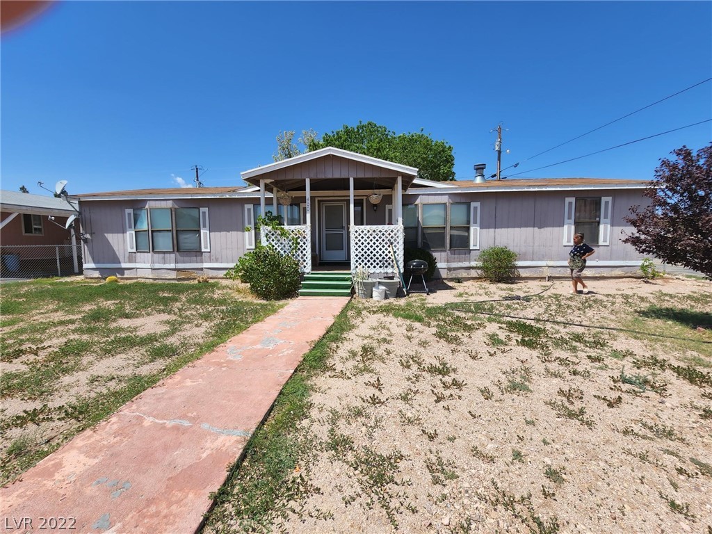 400 West Hoyt Street Property Photo 1