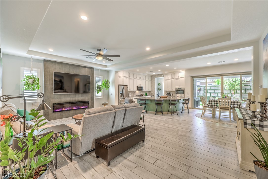 10033 Bighorn Bellows Avenue Property Photo 1