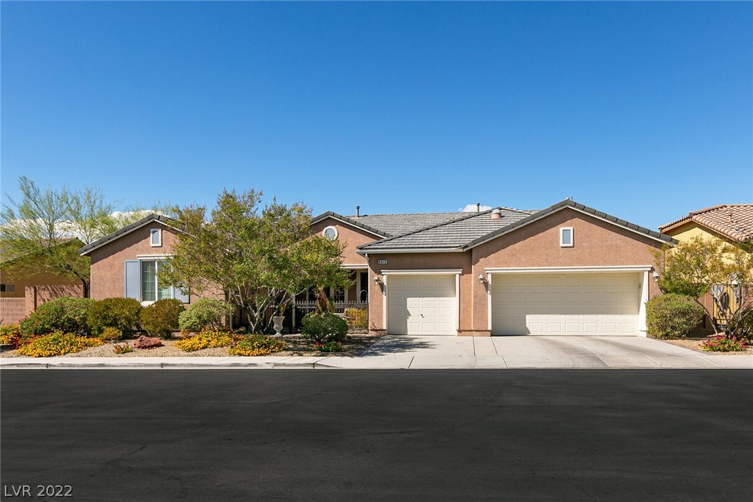 6815 Desert Island Street Property Photo 1